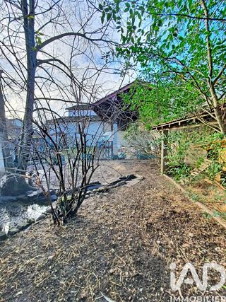  Immeuble � vendre 214 m�