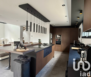  Villa  vendre 6 pices 160 m