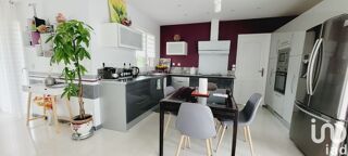  Maison � vendre 9 pi�ces 240 m�