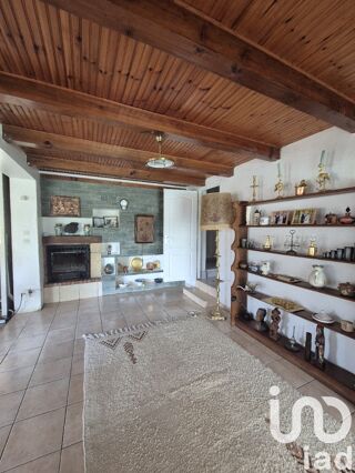  Maison  vendre 6 pices 191 m