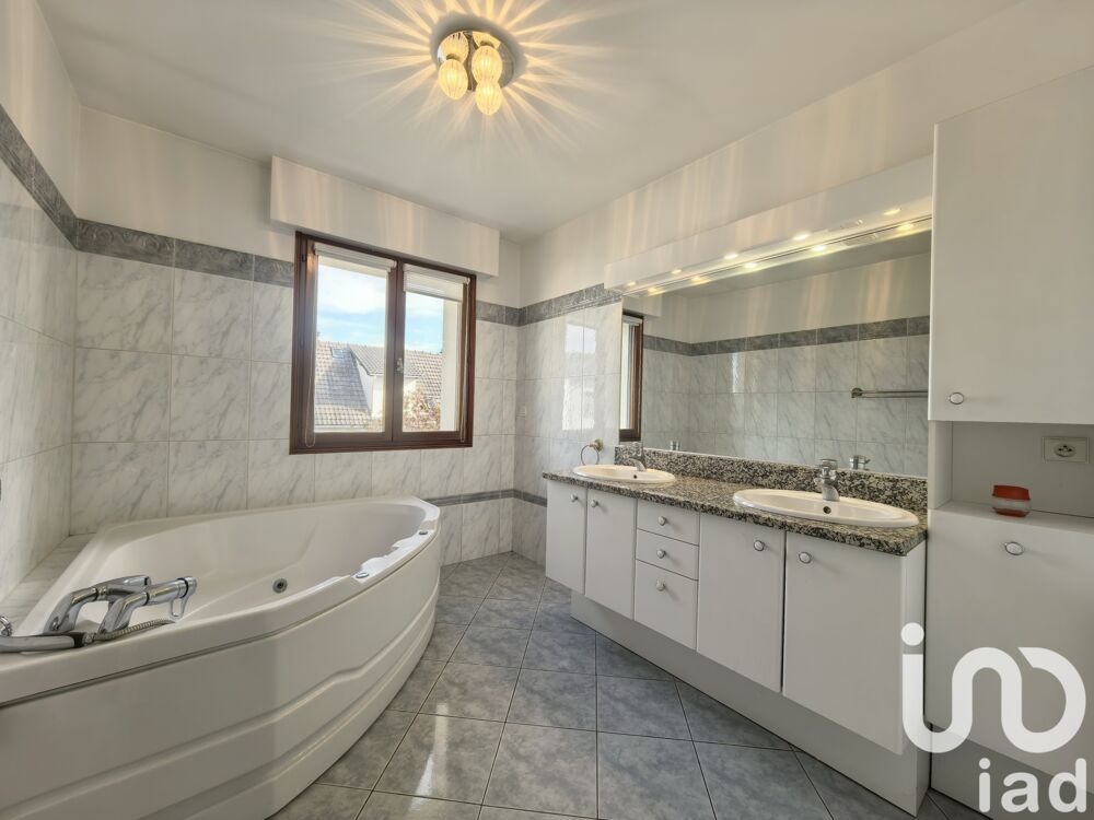  vendre  Maison Ormesson-sur-Marne (94490)