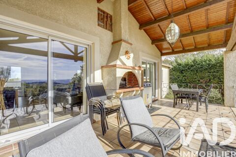   Vente Maison traditionnelle 7 pi�ces Maison - 7 pi�ce(s) - 185 m�