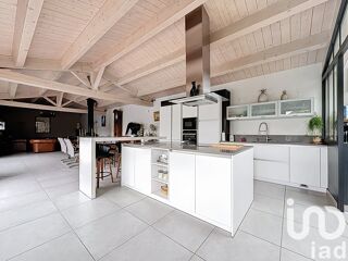  Villa � vendre 9 pi�ces 222 m�