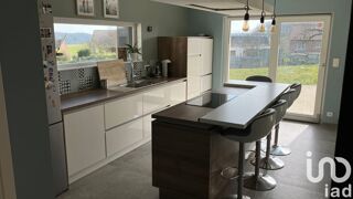  Villa  vendre 4 pices 225 m