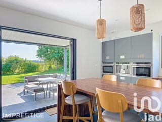  Maison  vendre 7 pices 240 m