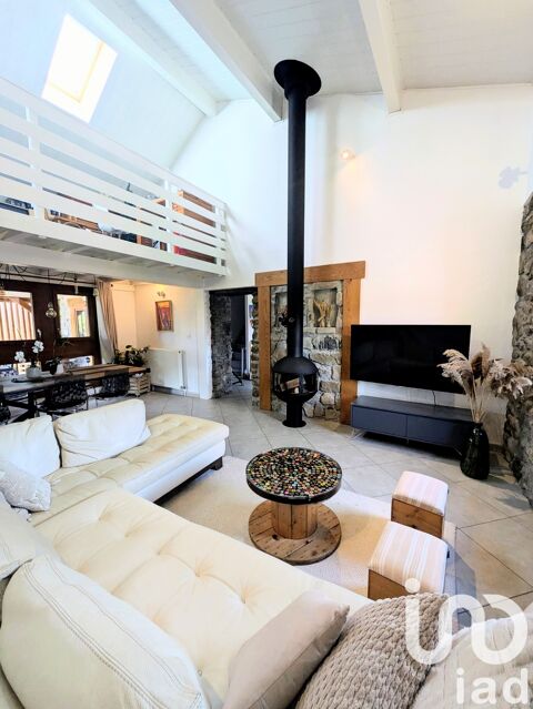   Vente Maison de village 7 pi�ces Maison - 7 pi�ce(s) - 134 m�