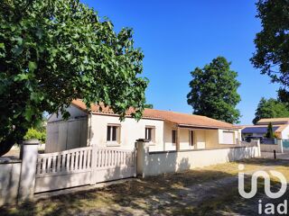  Maison Niort (79000)