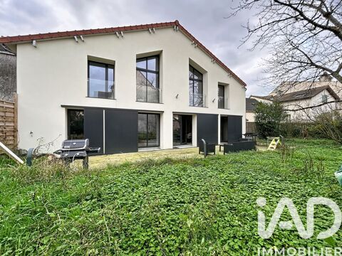   Location Maison/villa 10 pi�ces Maison - 10 pi�ce(s) - 276 m�