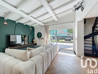  Maison  vendre 8 pices 245 m