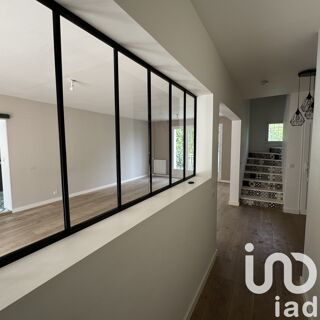  Maison  louer 7 pices 181 m