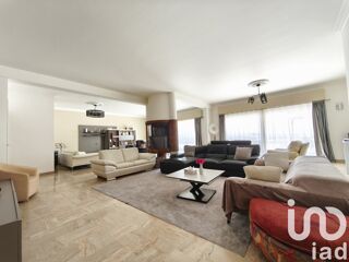  Maison � vendre 9 pi�ces 303 m�