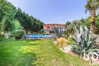  Maison  vendre 6 pices 220 m