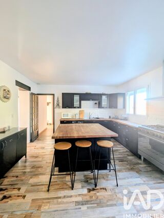  Maison � vendre 9 pi�ces 219 m�