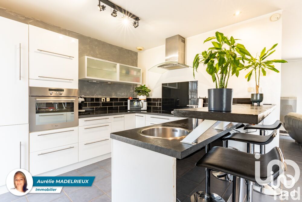 Vente Maison Vente Maison traditionnelle 5 pices Sury-le-comtal