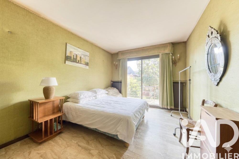 � vendre  Villa Noisy-le-Grand (93160)