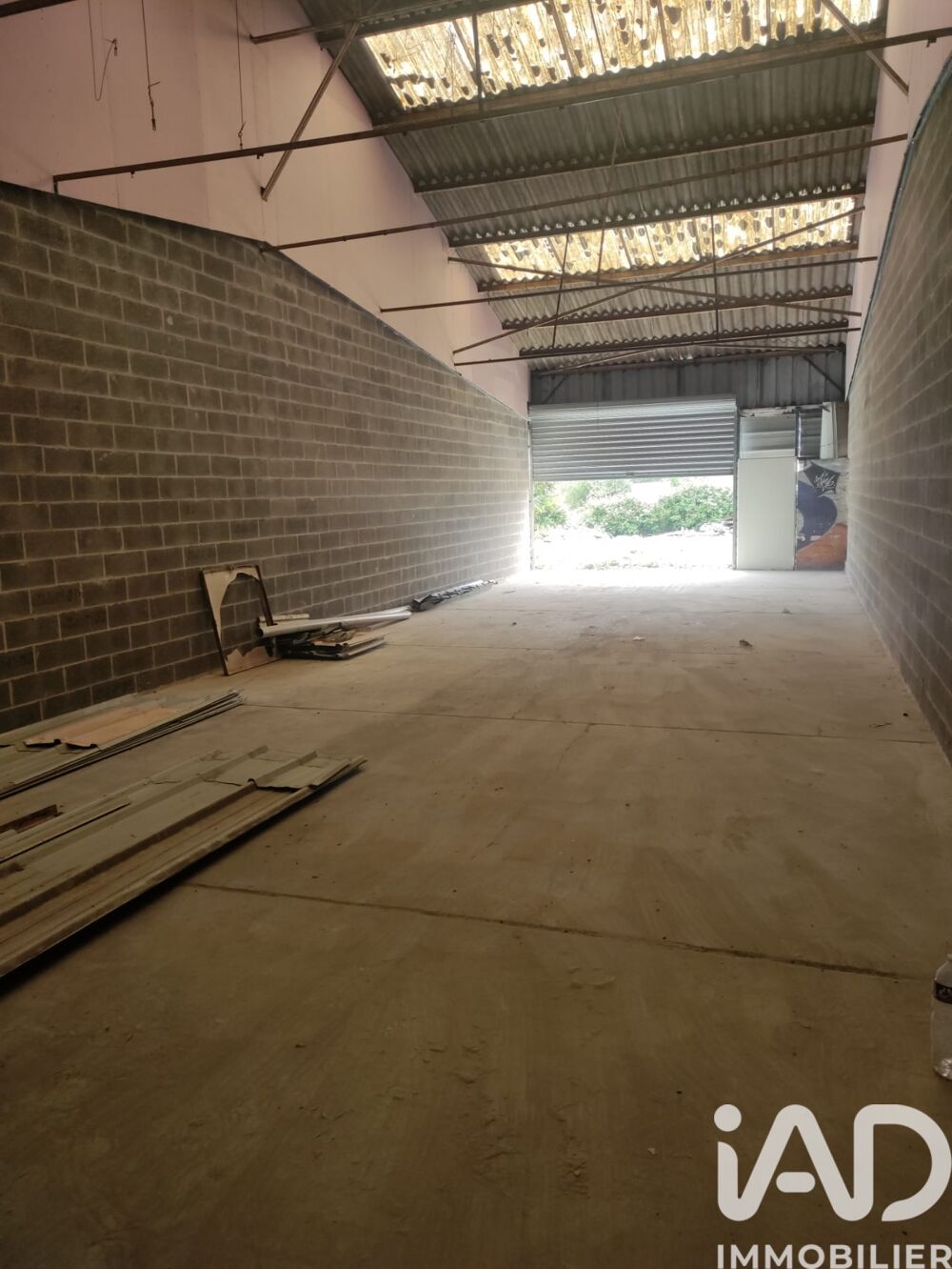 Vente Parking/Garage Vente garage 120 m&sup2; Calais