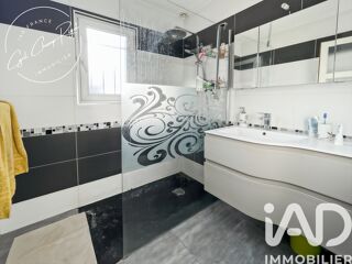  Maison � vendre 8 pi�ces 180 m�