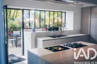  Maison � vendre 12 pi�ces 328 m�