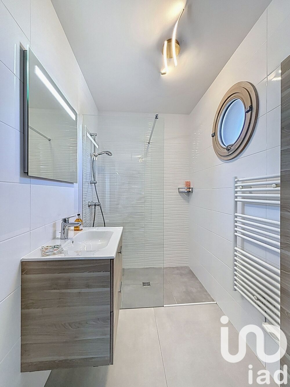  vendre  Appartement Saint-Laurent-du-Var (06700)