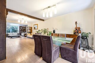  Maison  vendre 11 pices 240 m