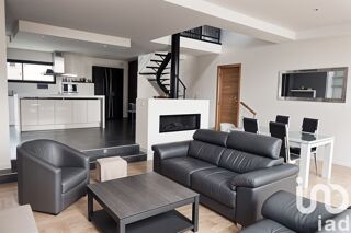  Maison  vendre 5 pices 143 m