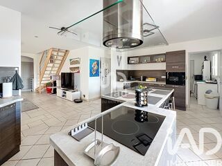  Maison � vendre 8 pi�ces 244 m�