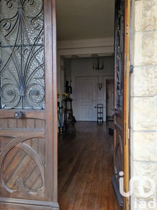  Maison � vendre 15 + pi�ces 270 m�