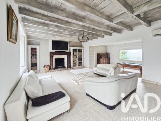  Maison  vendre 8 pices 251 m