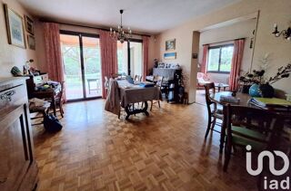  Maison  vendre 8 pices 220 m