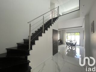  Villa � vendre 8 pi�ces 221 m�