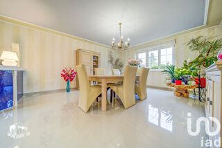  Villa � vendre 8 pi�ces 215 m�