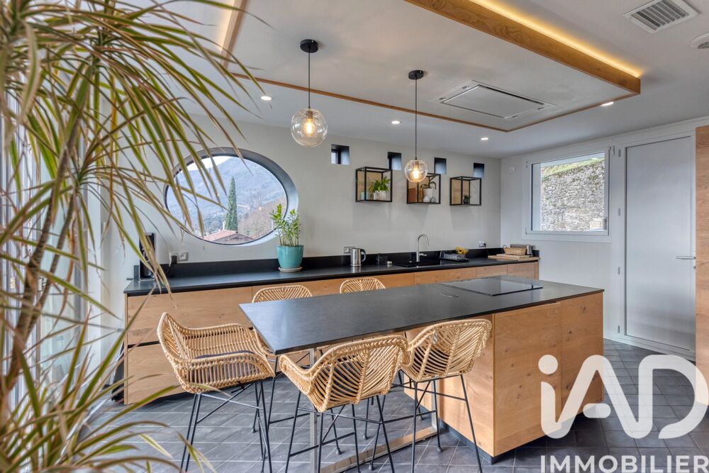 � vendre  Maison Corenc (38700)