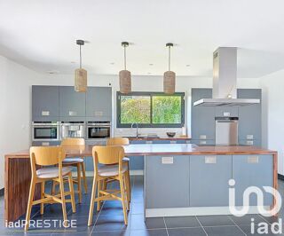  Maison  vendre 7 pices 240 m