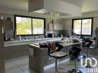  Maison  vendre 10 pices 263 m