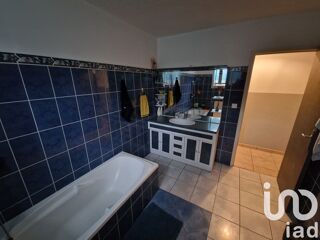  Maison  vendre 8 pices 181 m