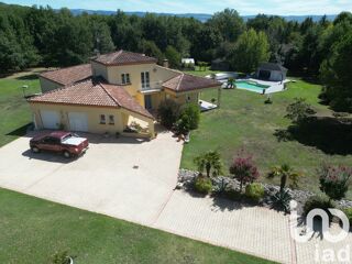  Villa � vendre 9 pi�ces 243 m�