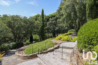  Maison  vendre 9 pices 350 m