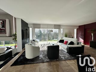  Villa � vendre 9 pi�ces 275 m�