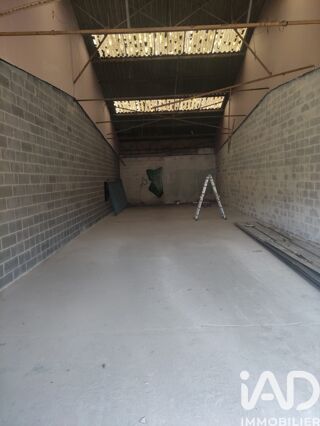  Parking / Garage � vendre 120 m�