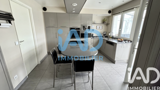  Maison � vendre 7 pi�ces 180 m�