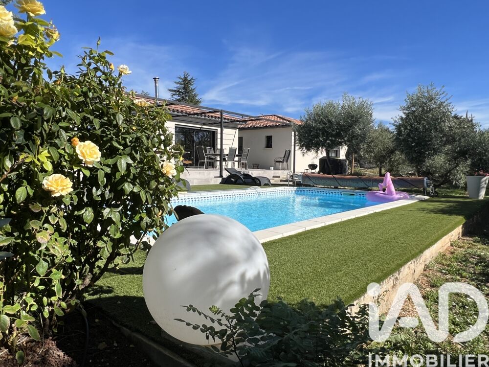 � vendre  Maison Saint-Zacharie (83640)