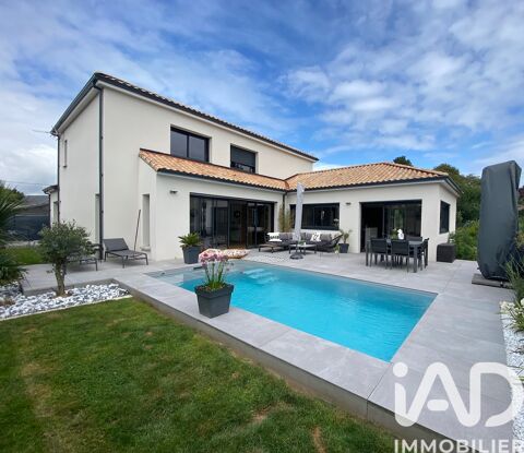   Vente Maison d'architecte 5 pi�ces Villa - 5 pi�ce(s) - 186 m�