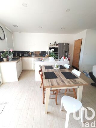  Immeuble  vendre 126 m