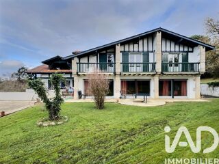  Villa � vendre 10 pi�ces 300 m�