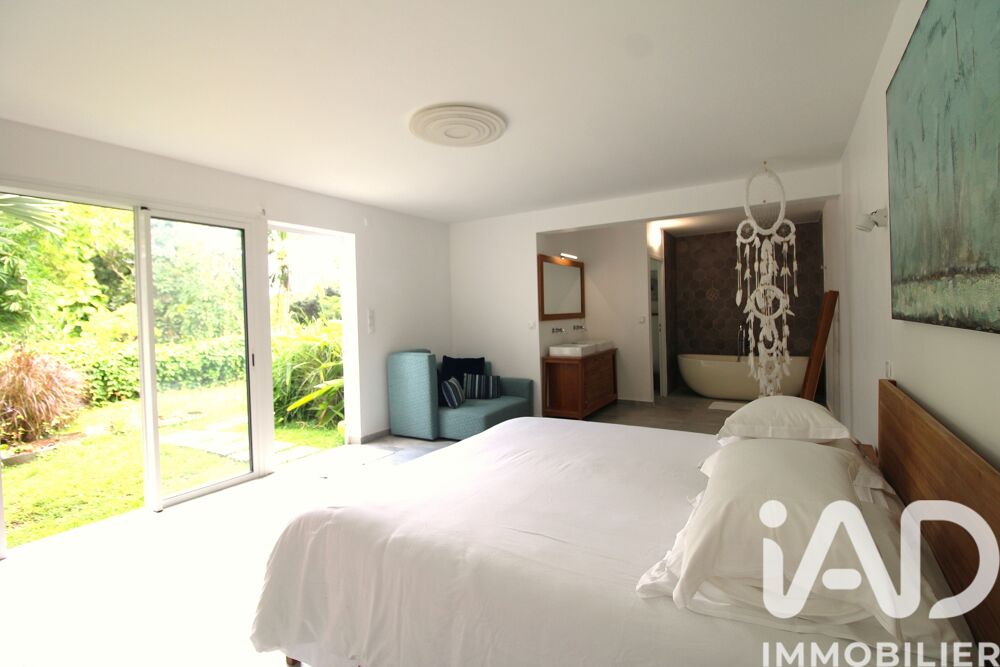 � vendre  Villa Petit-Bourg (97170)