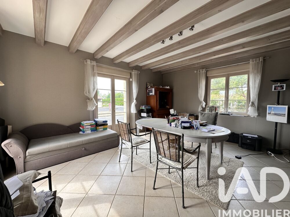 � vendre  Maison Ar�ais (79210)