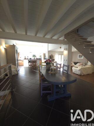  Maison � vendre 5 pi�ces 230 m�