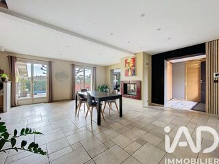  Maison � vendre 8 pi�ces 218 m�