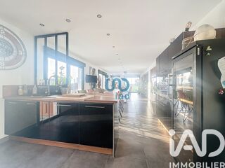  Villa � vendre 8 pi�ces 260 m�