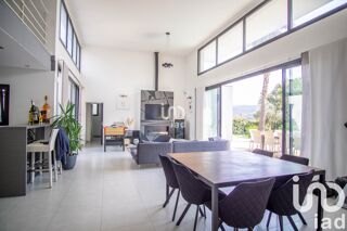  Maison  vendre 5 pices 213 m